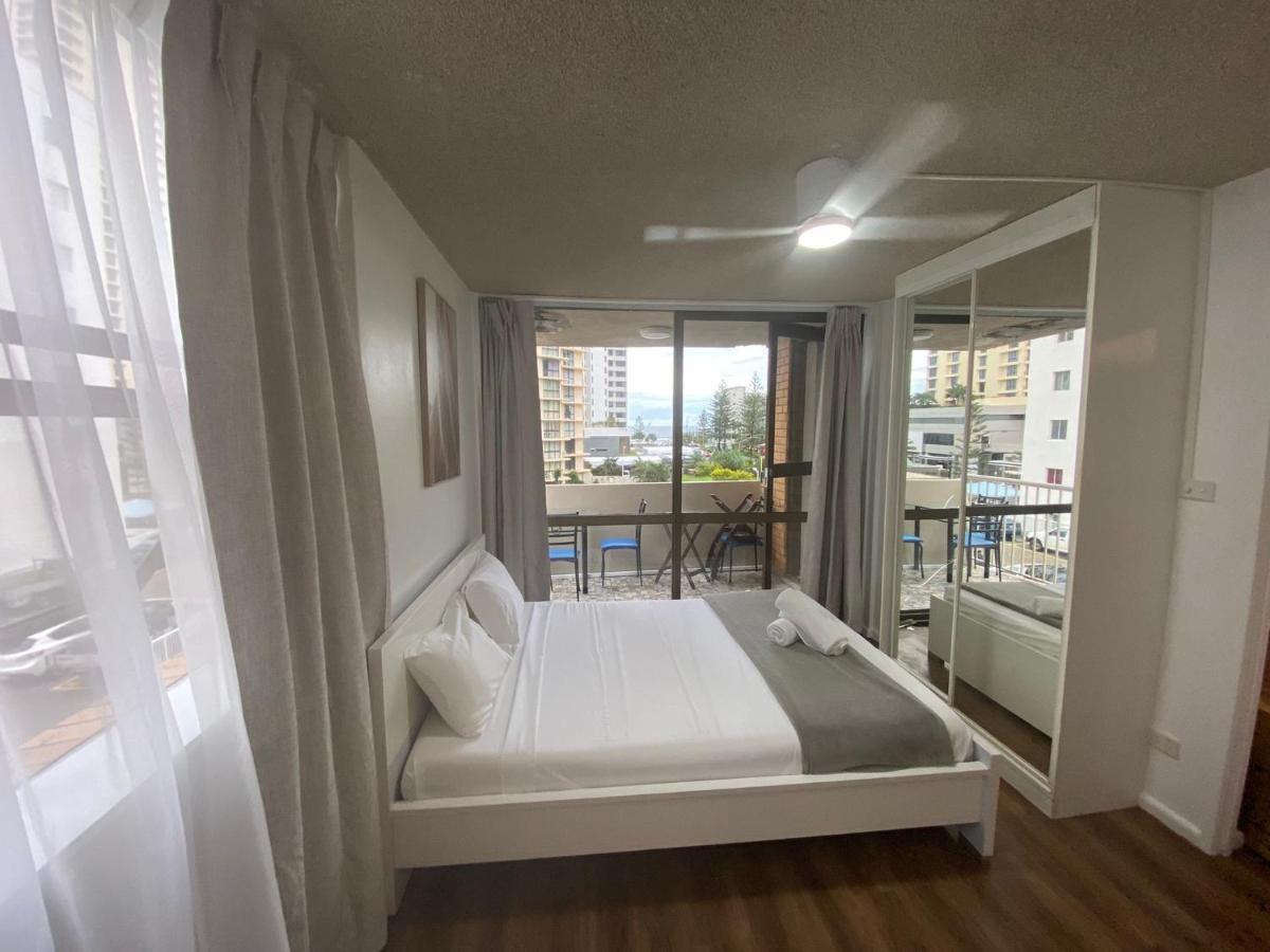 Surfers Holiday Apartments Голд-Кост Екстер'єр фото