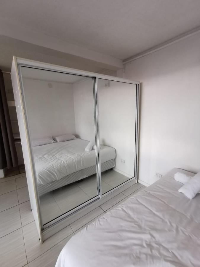 Surfers Holiday Apartments Голд-Кост Екстер'єр фото